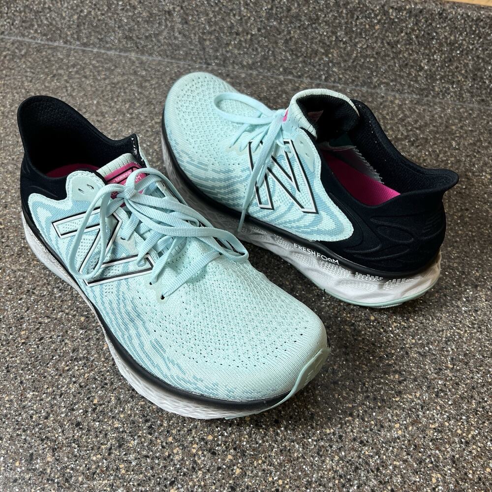 New Balance Fresh Foam X 1080 Running Shoe Women 10D Wide Blue/Black Lace Up Low